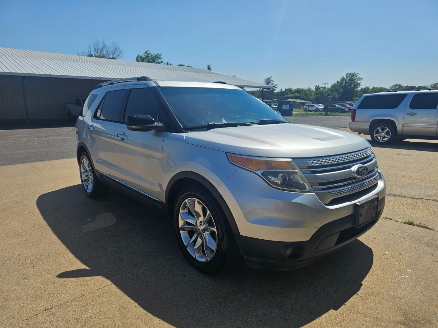 2013 SILVER Ford Explorer XLT FWD (1FM5K7D87DG) with an 3.5L V6 DOHC 24V engine, 6-Speed Automatic transmission, located at 533 S Seven Points BLVD, Seven Points, TX, 75143, (430) 255-4030, 32.313999, -96.209351 - Photo#1